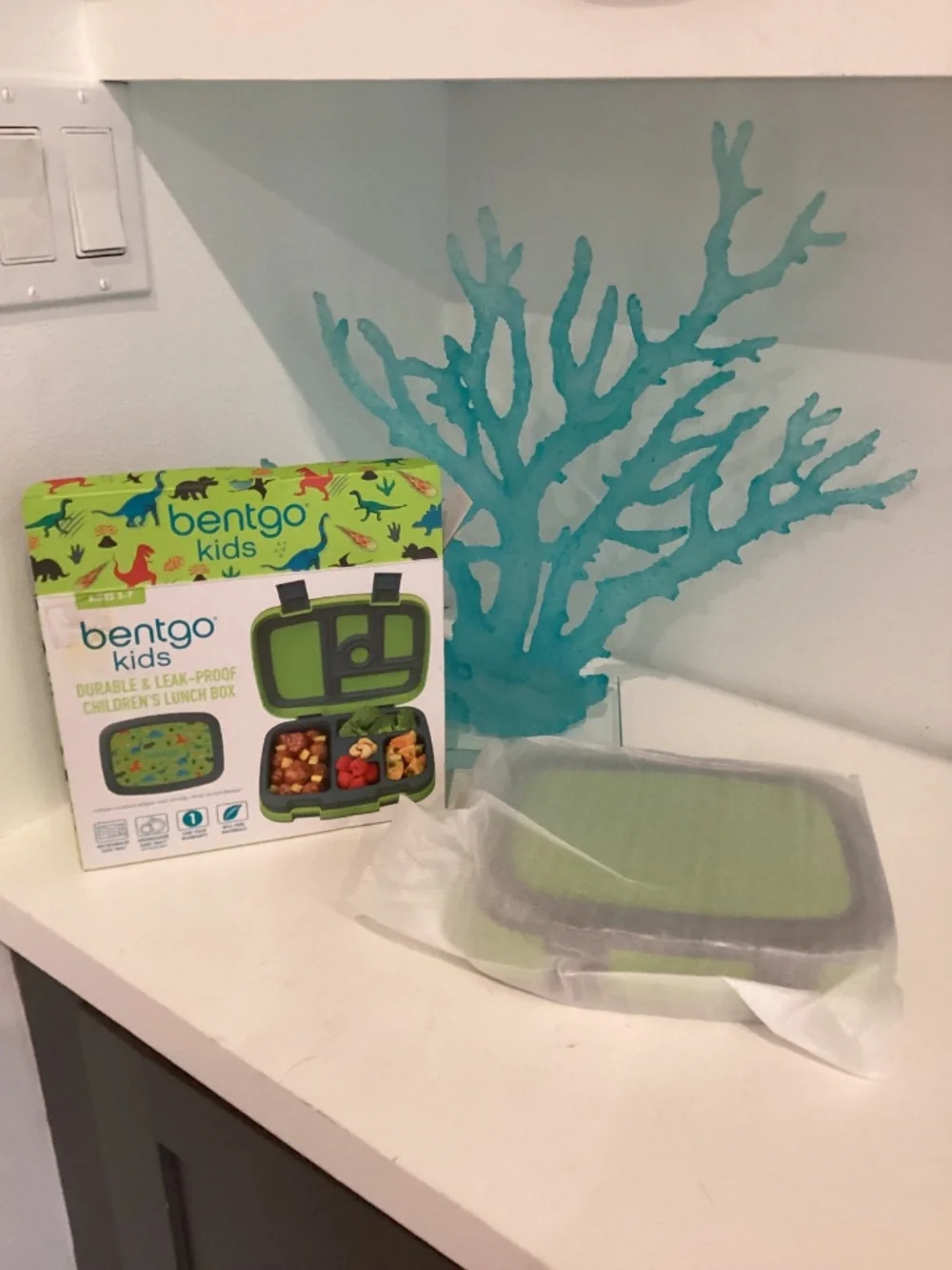 Bentgo Kids Dinosaur Lunch Box Leak-Proof Durable 5 Compartment Ages 3-7 NIB